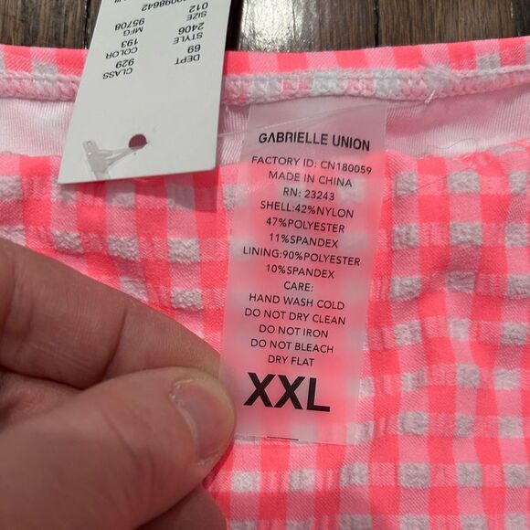 New Swimming Bikini Women's Gabrielle Union Pink and White checks Size XXL - Picture 3 of 3